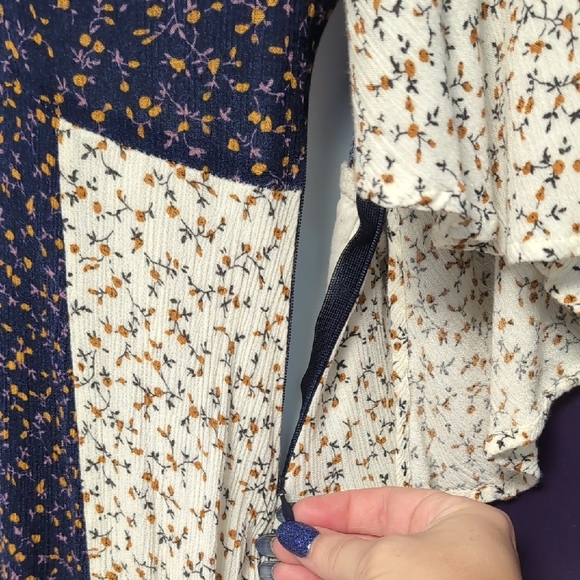 Anama Blue and Cream Patterned Tunic - Picture 6 of 9